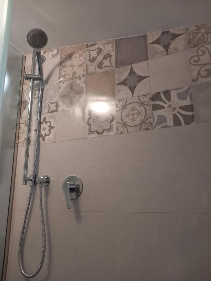 Villa Udi ビトント エクステリア 写真